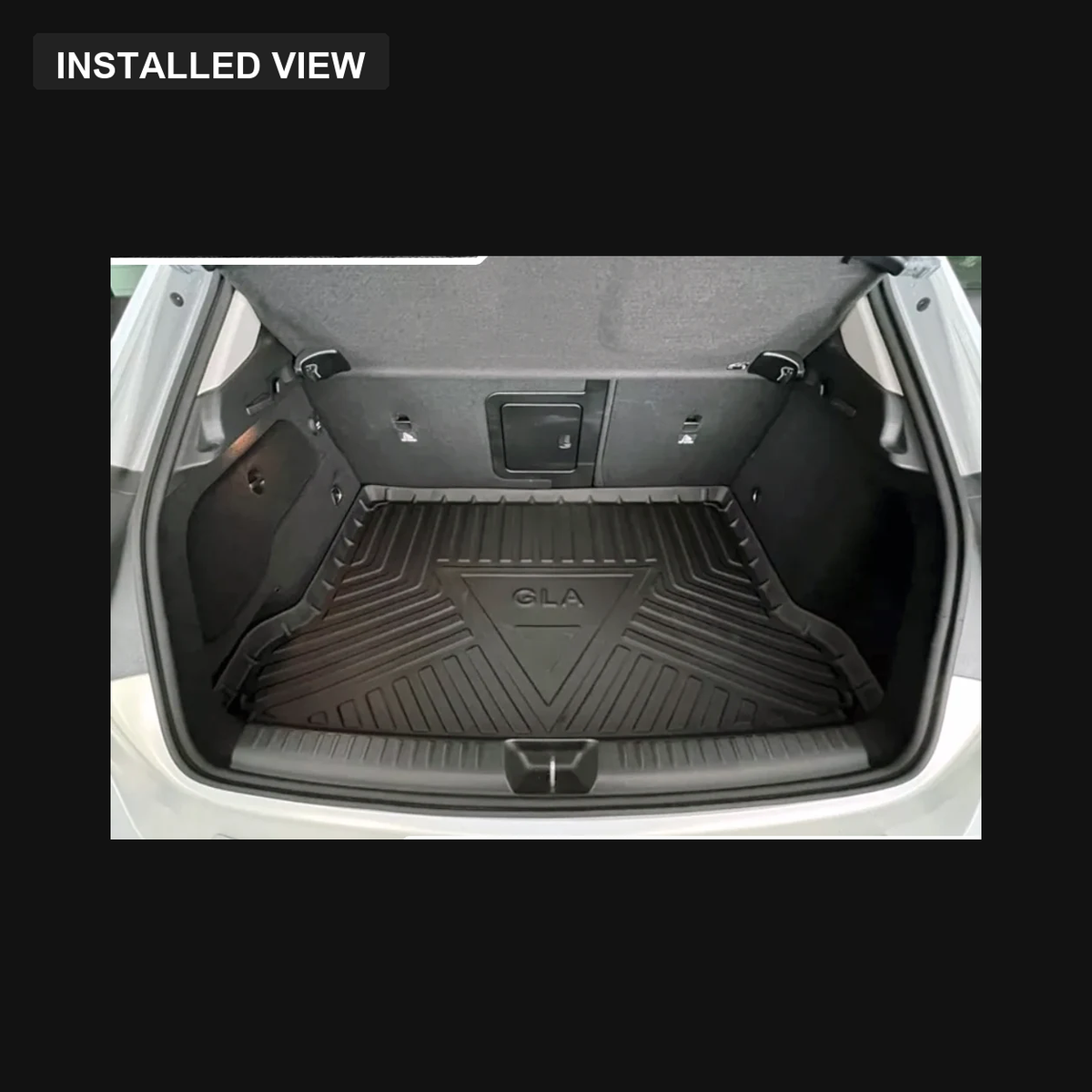 Boot tray installed in a Mercedes-Benz GLA X156